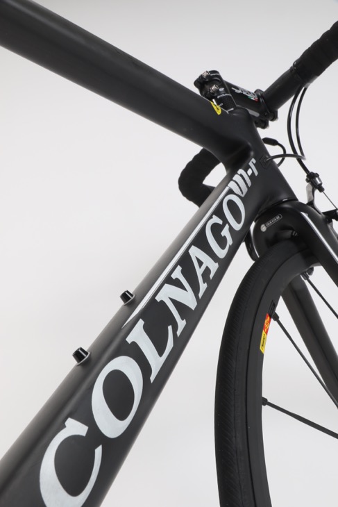 コルナゴ V1-r フェラーリとの共同開発によって誕生した軽量